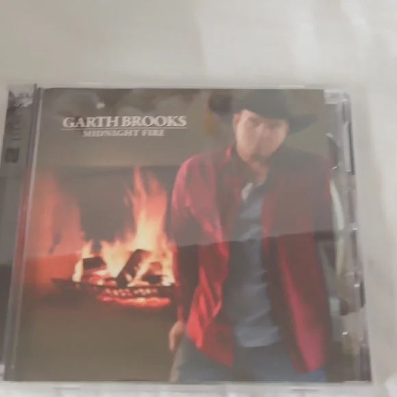 Garth Brooks The Ultimate Collection Box Set - Picture 7 of 8